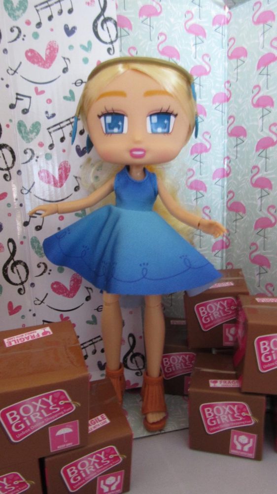 Boxy Dolls Willa